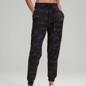 Lululemon Scuba Joggers